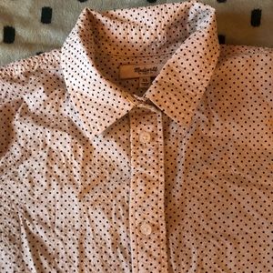 Short sleeve button down
